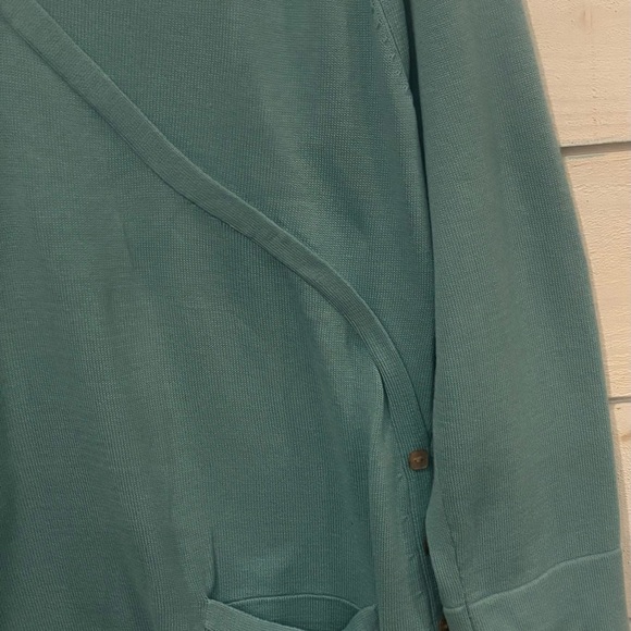 J. Jill NWT Enamel Blue top with Button Details in size small 100% cotton - Picture 11 of 15